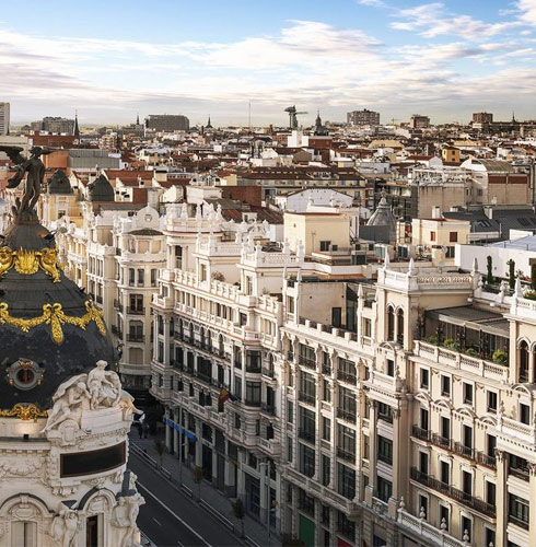 Canalones en los tejados de Madrid